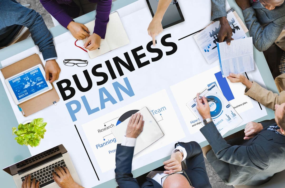 Transformasi Dunia Bisnis di Era Globalisasi dan Digitalisasi