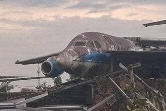 Ketika Angin Puting Beliung di Bogor Menjadi 'Mesin Pelempar' Puing Pesawat: Analisis BMKG dan Pelajaran untuk Kita