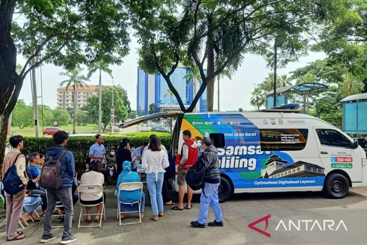 Samsat Keliling Hadir di Padang, Permudah Warga Bayar Pajak Kendaraan